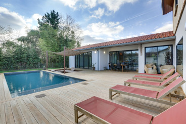 Location de vacances - Villa avec piscine - HOSSEGOR Bourg